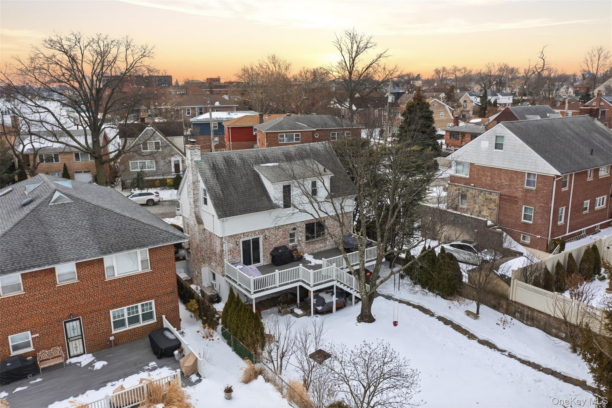 Single Family Agar  Bronx, NY 10465, MLS-962185-33