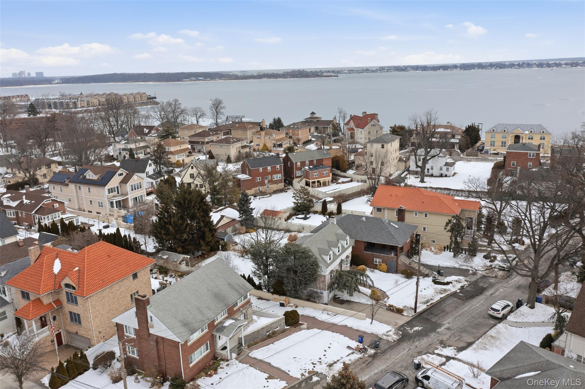 Single Family Agar  Bronx, NY 10465, MLS-962185-34