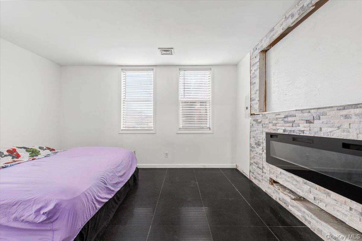 Single Family Sunset  Bronx, NY 10473, MLS-962201-17