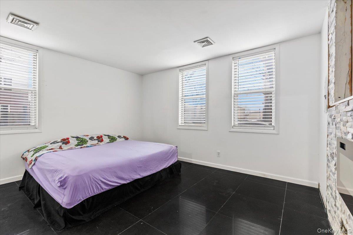 Single Family Sunset  Bronx, NY 10473, MLS-962201-18