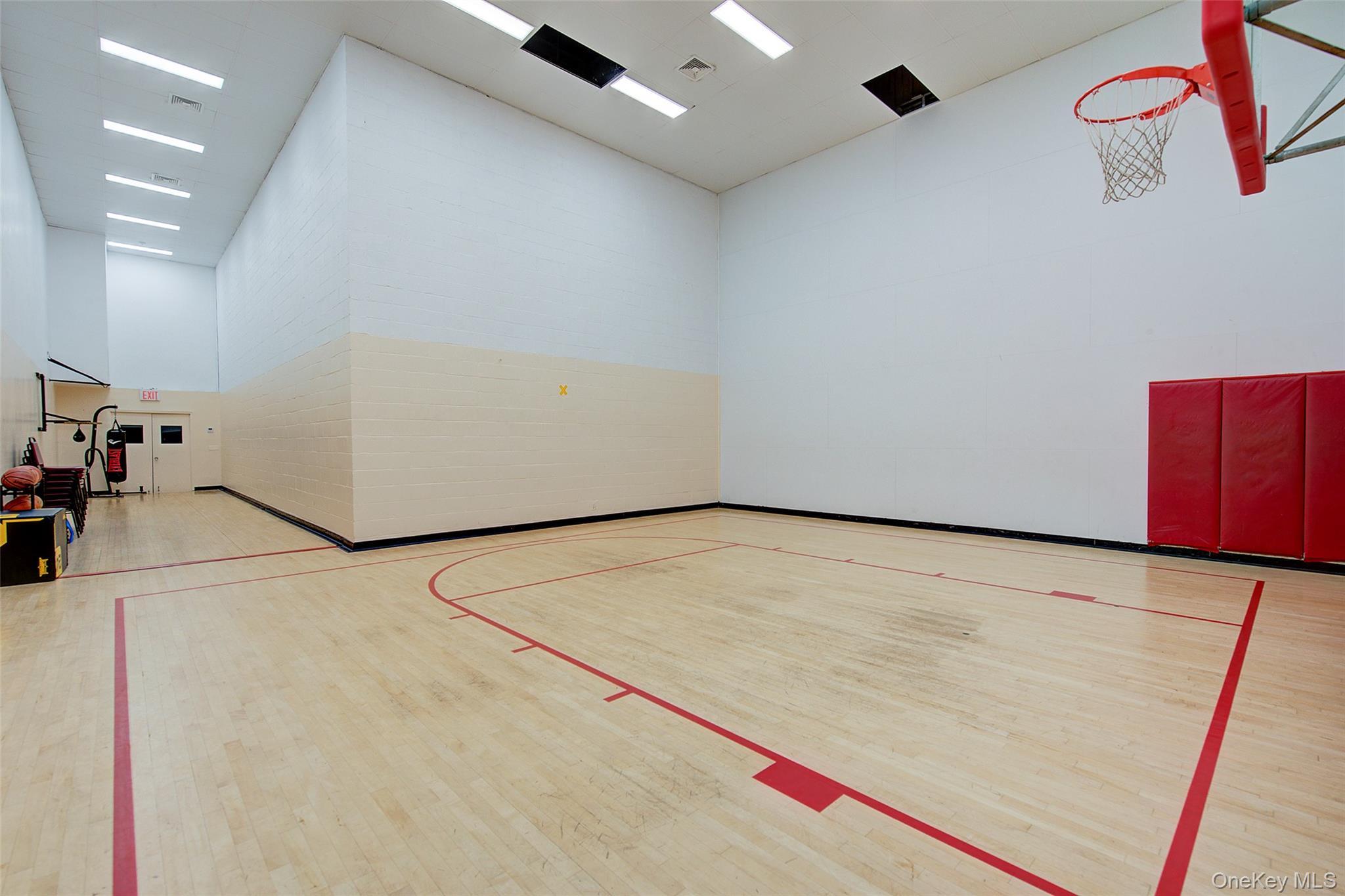 Condo 26th  Queens, NY 11360, MLS-962220-34