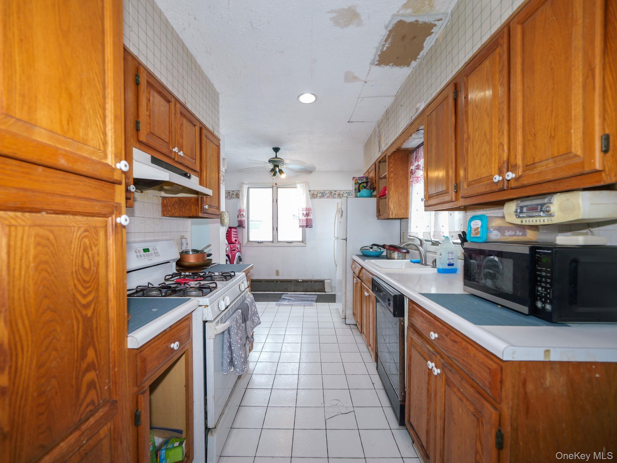 Single Family South  Orange County, NY 12550, MLS-962226-13