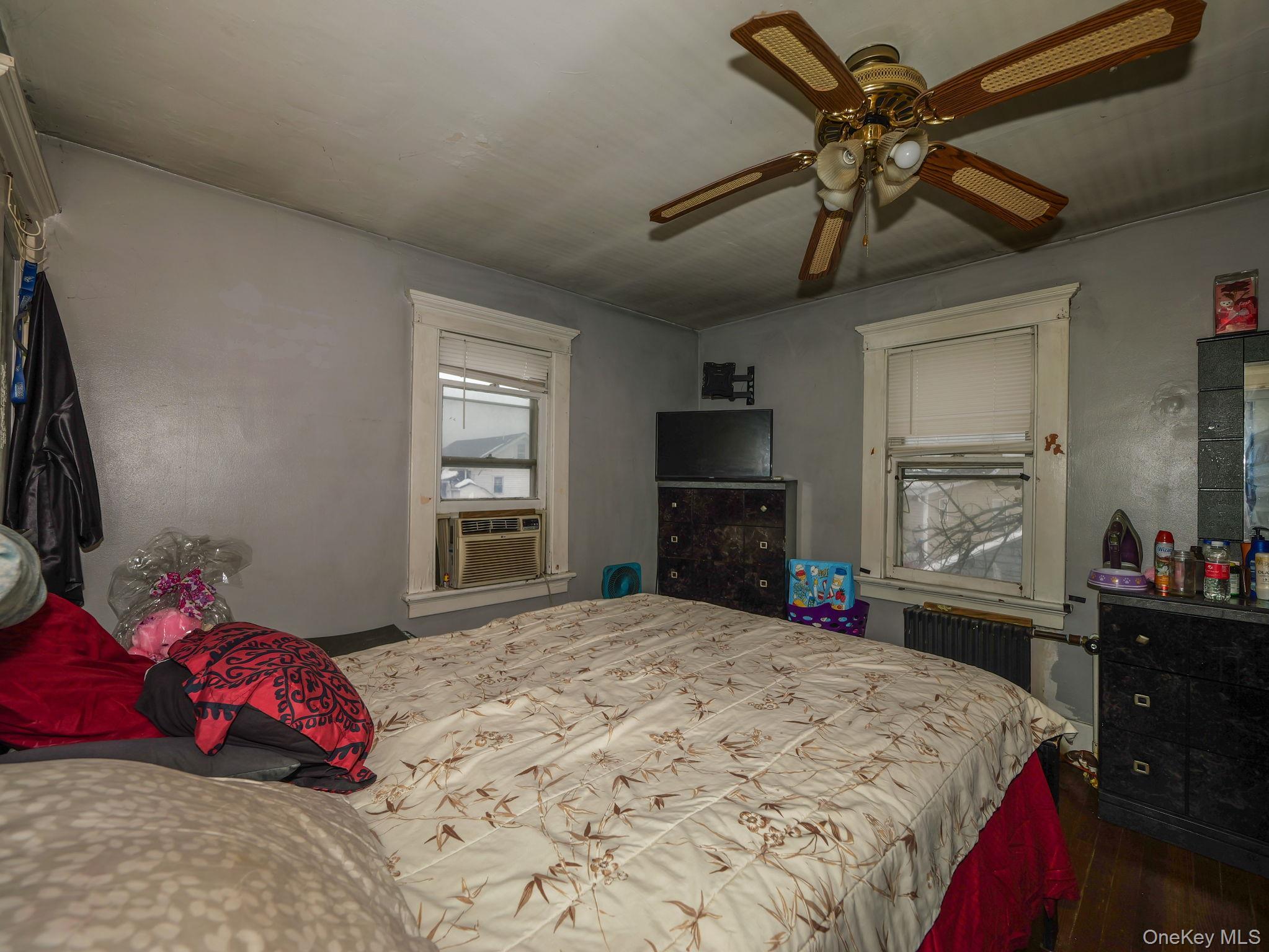 Single Family South  Orange County, NY 12550, MLS-962226-36