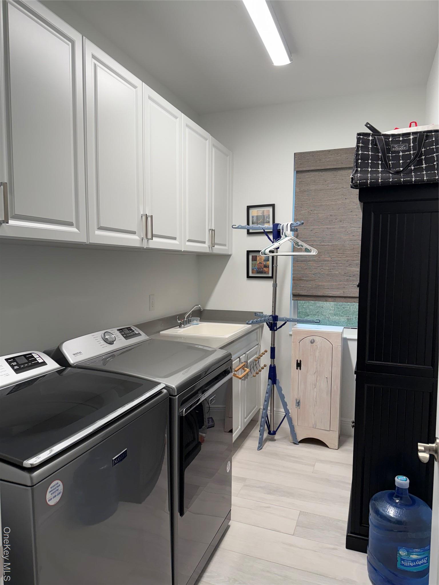 Single Family Halbert  Out Of Area, NY 32968, MLS-962235-12