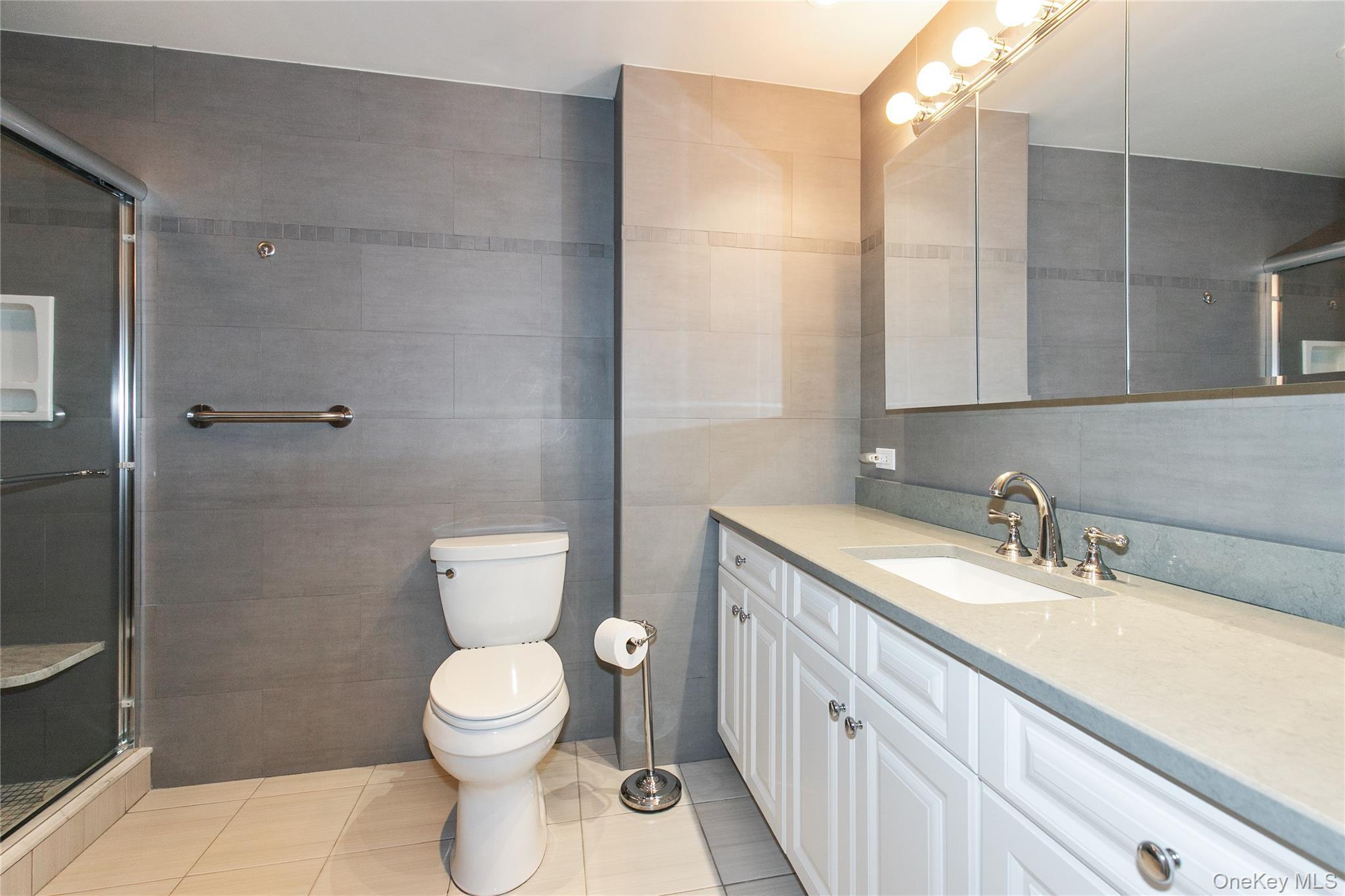 Coop Grand Central  Queens, NY 11005, MLS-962236-19