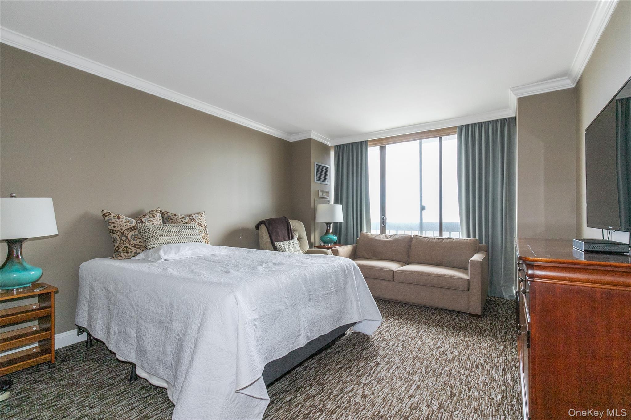 Coop Grand Central  Queens, NY 11005, MLS-962236-21