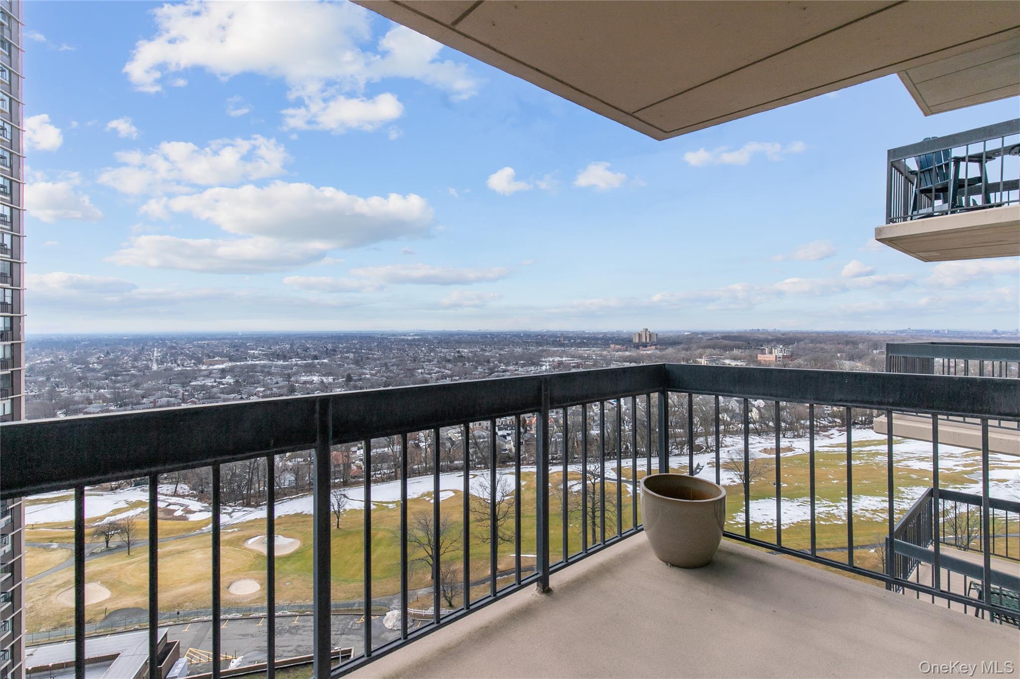 Coop Grand Central  Queens, NY 11005, MLS-962236-24