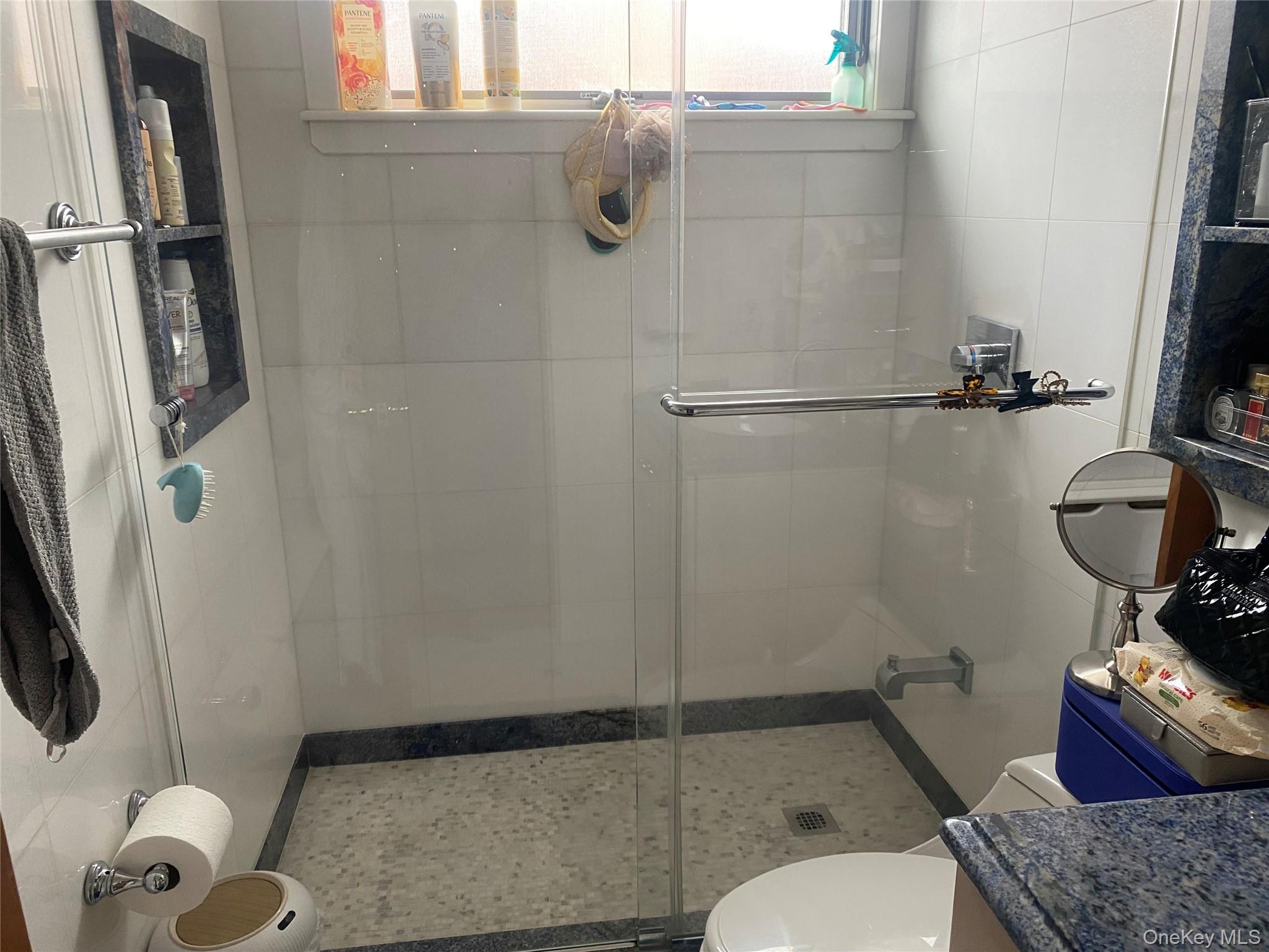 Single Family 184th  Queens, NY 11365, MLS-962261-16