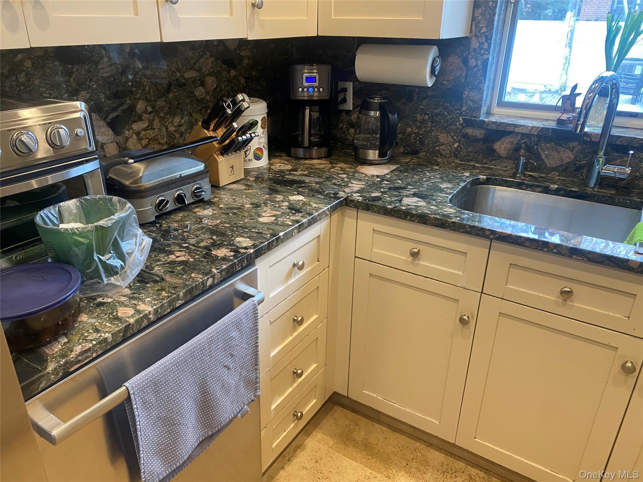 Single Family 184th  Queens, NY 11365, MLS-962261-9