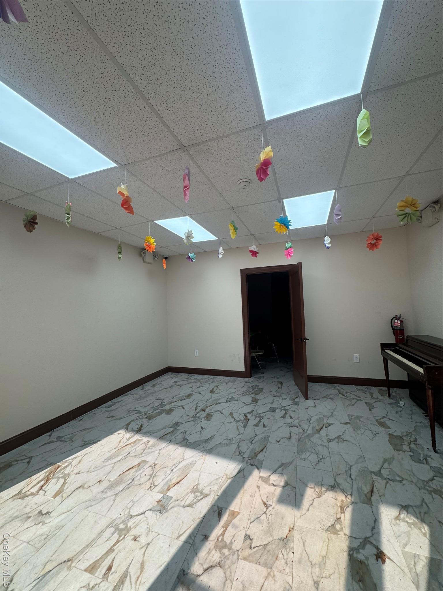 Commercial Lease Jamaica  Queens, NY 11428, MLS-962283-3