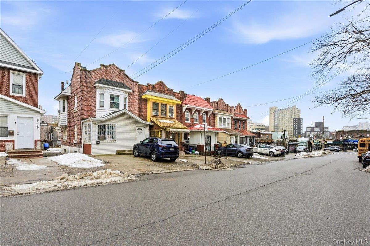 Single Family Highland  Queens, NY 11432, MLS-962316-21