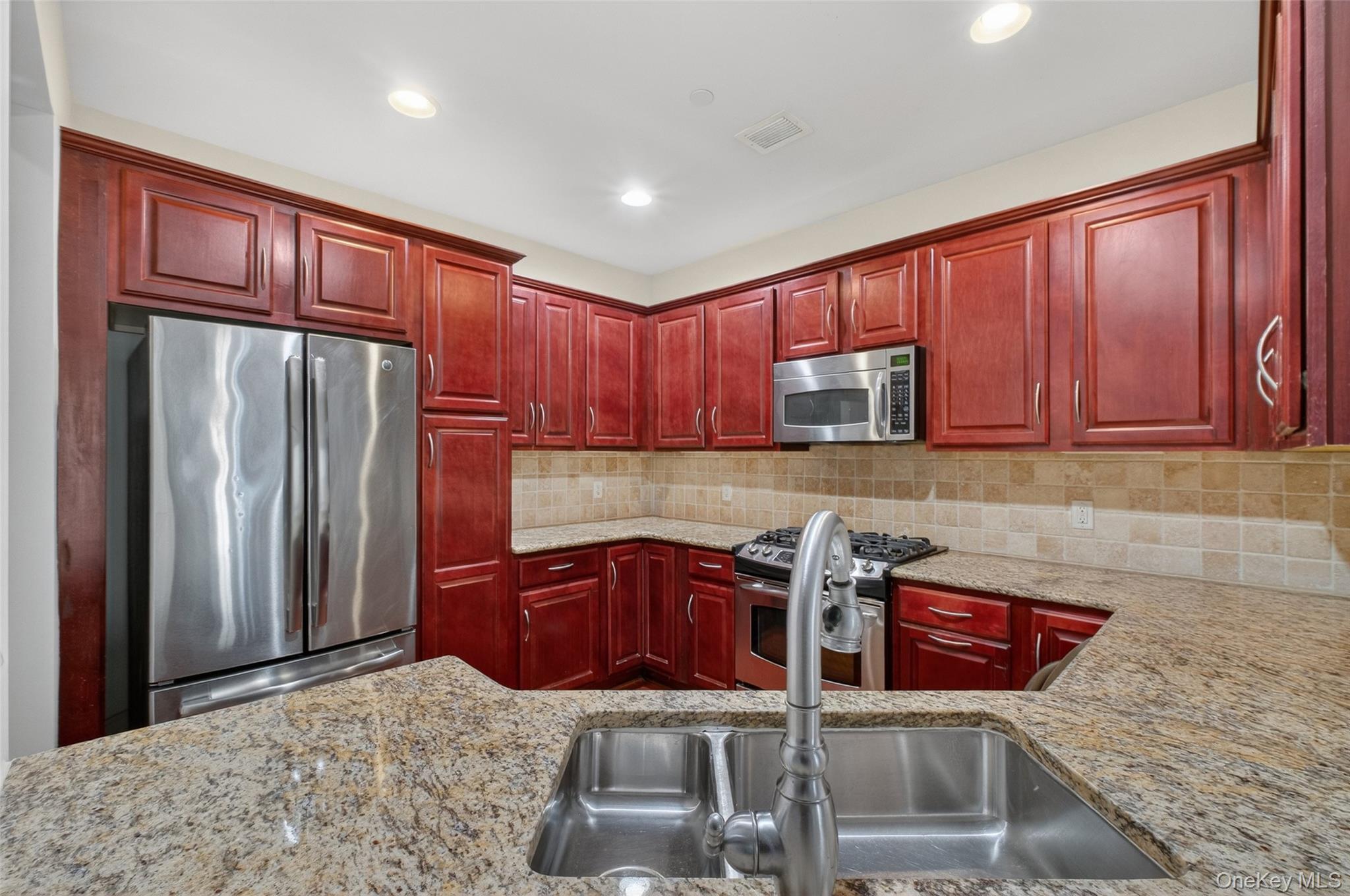 Condo Trump  Westchester County, NY 10588, MLS-962317-10