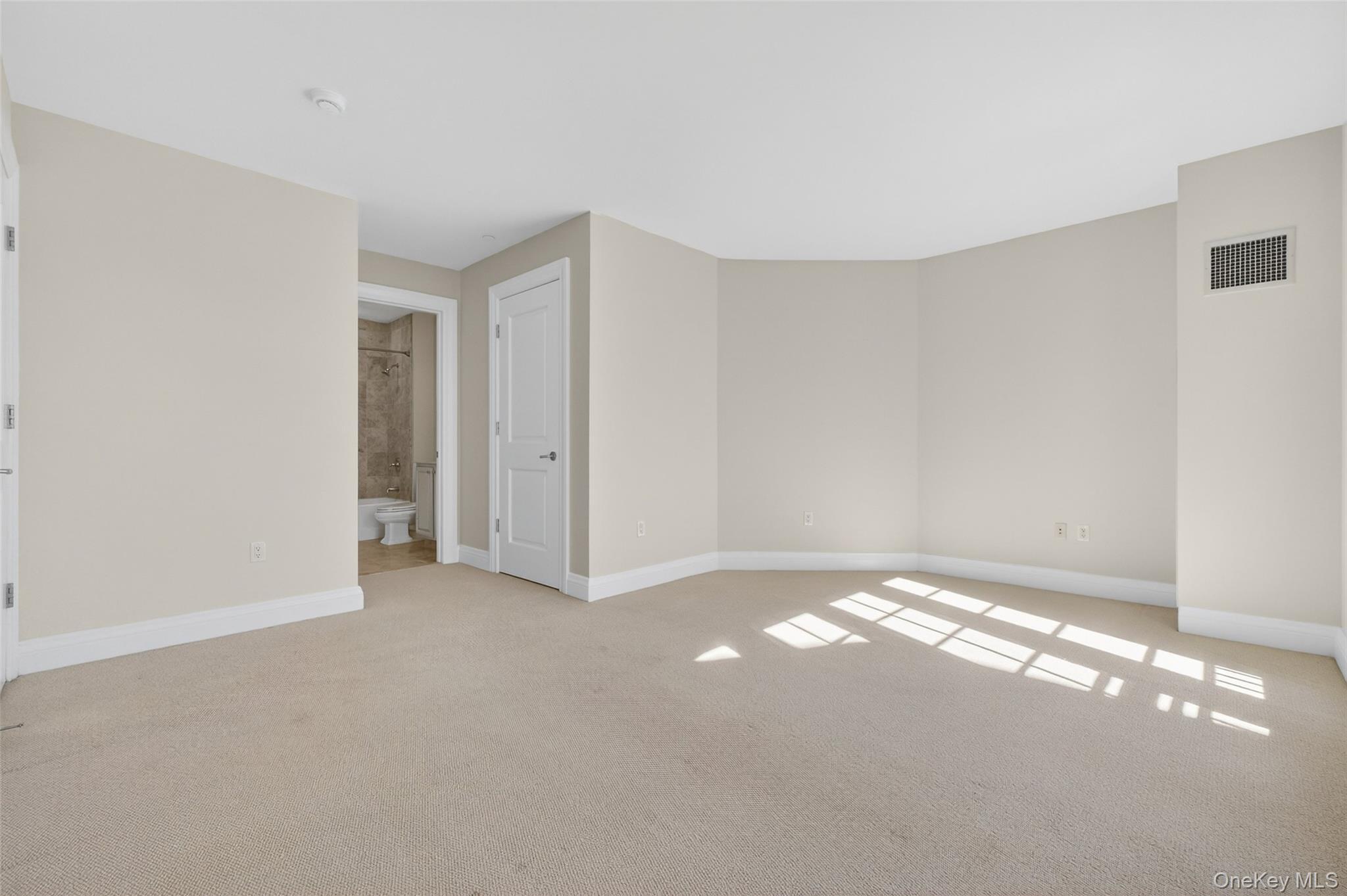 Condo Trump  Westchester County, NY 10588, MLS-962317-17