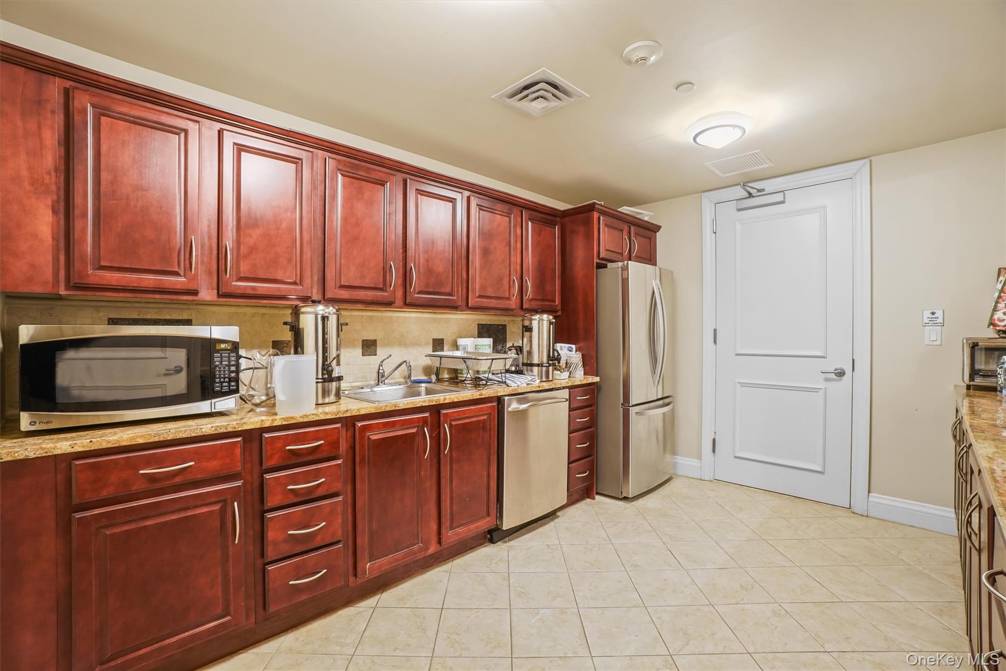 Condo Trump  Westchester County, NY 10588, MLS-962317-34