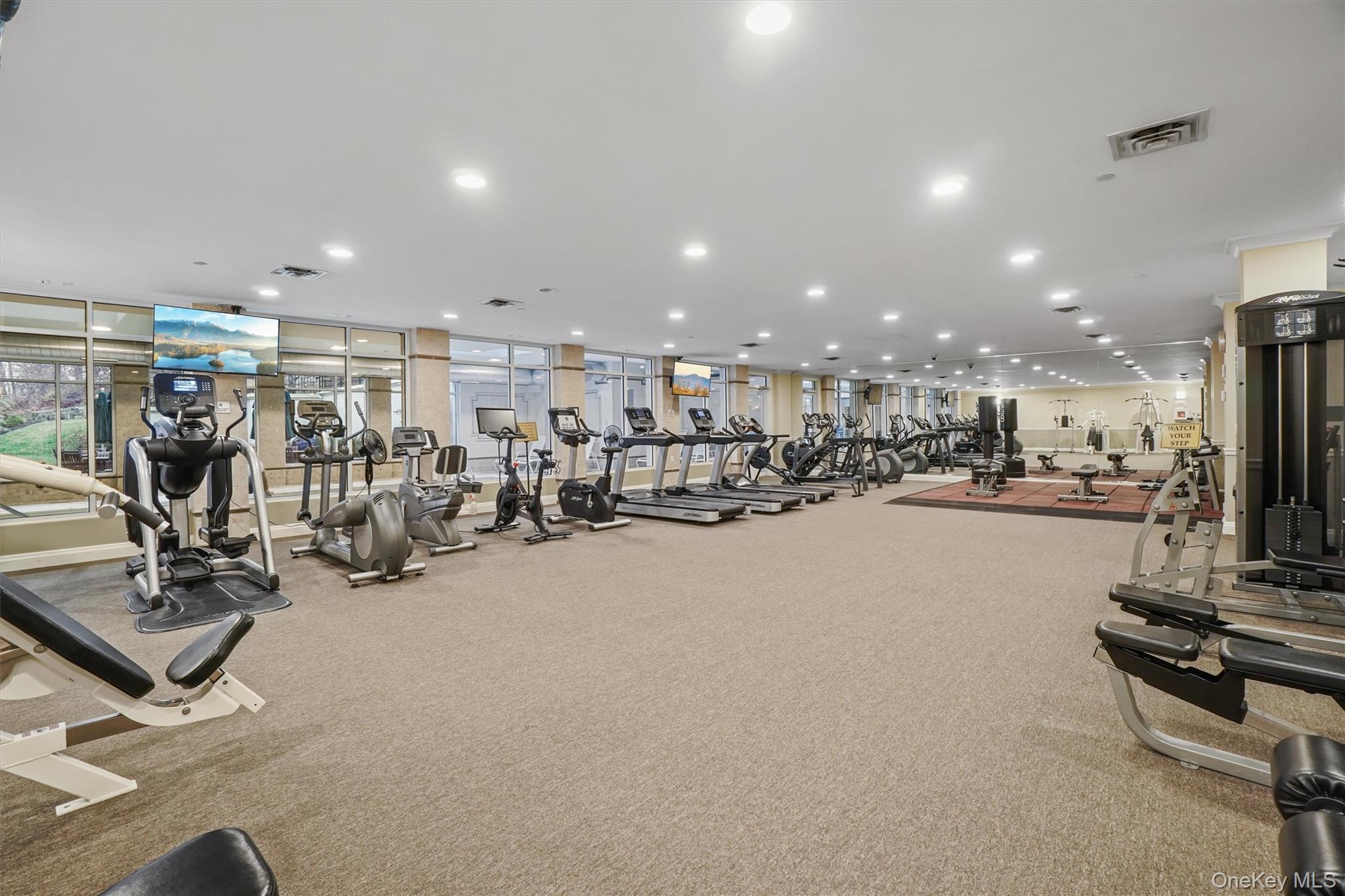 Condo Trump  Westchester County, NY 10588, MLS-962317-37