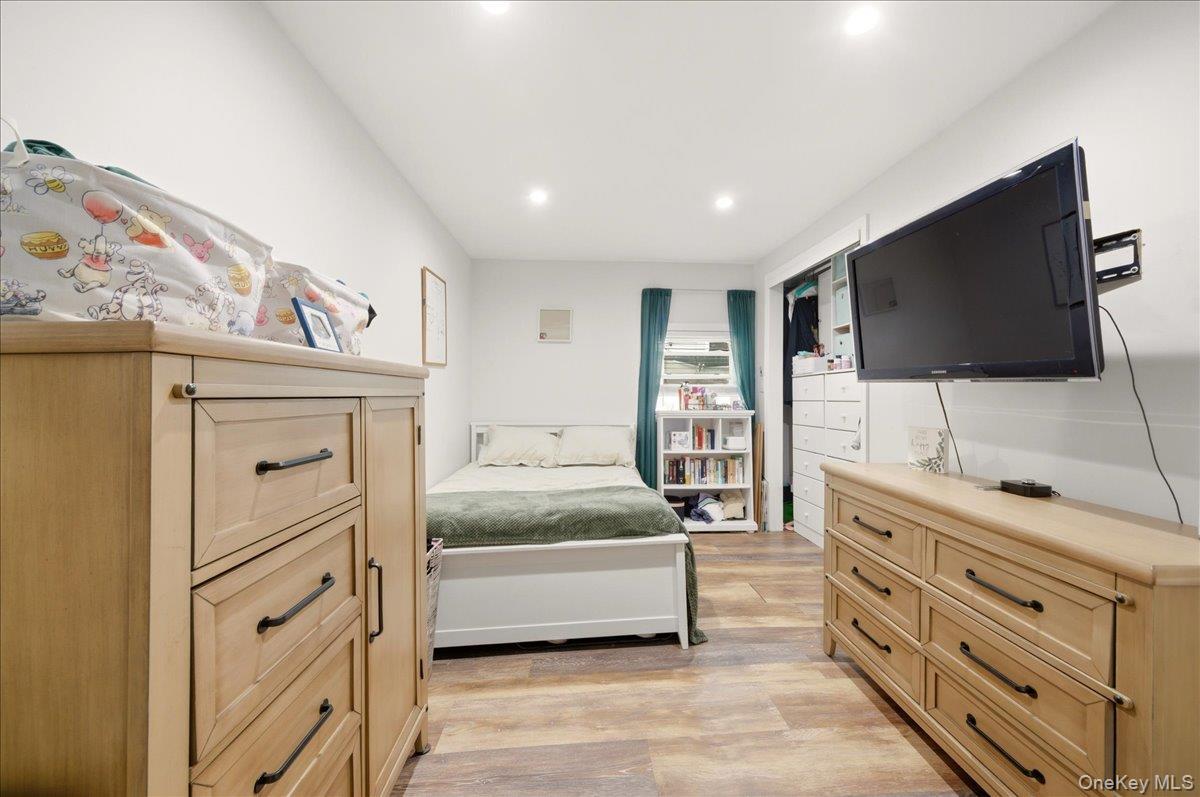 Coop Edgewater  Bronx, NY 10465, MLS-962330-12