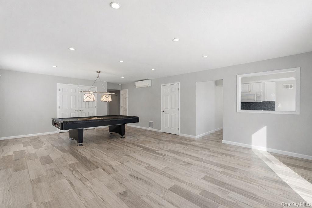 Single Family 80th Queens, NY 11414, MLS-962352-21