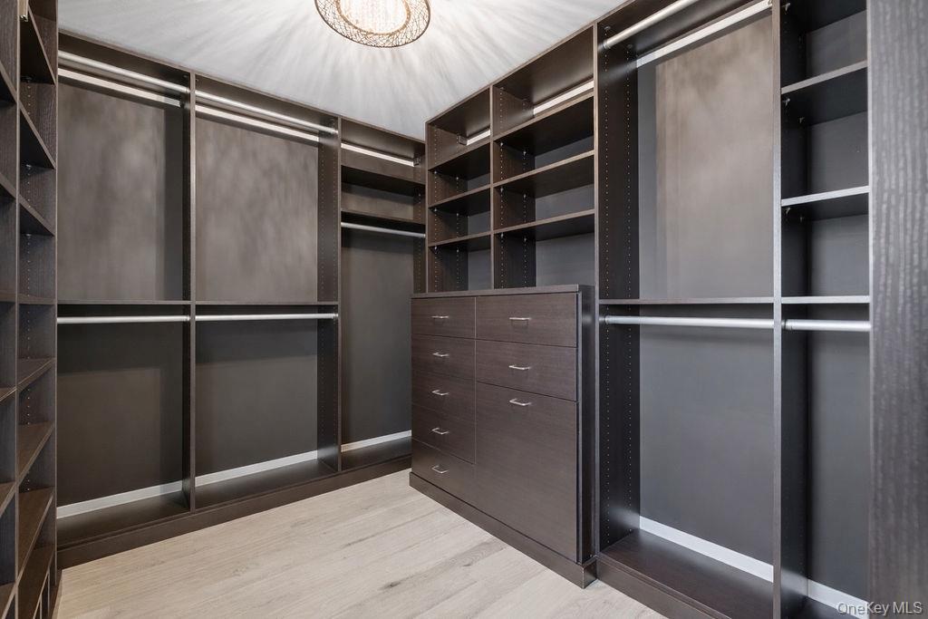 Single Family 80th Queens, NY 11414, MLS-962352-22