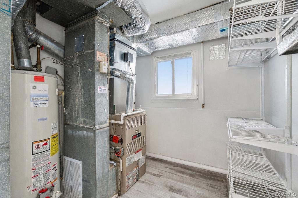 Single Family 80th Queens, NY 11414, MLS-962352-23