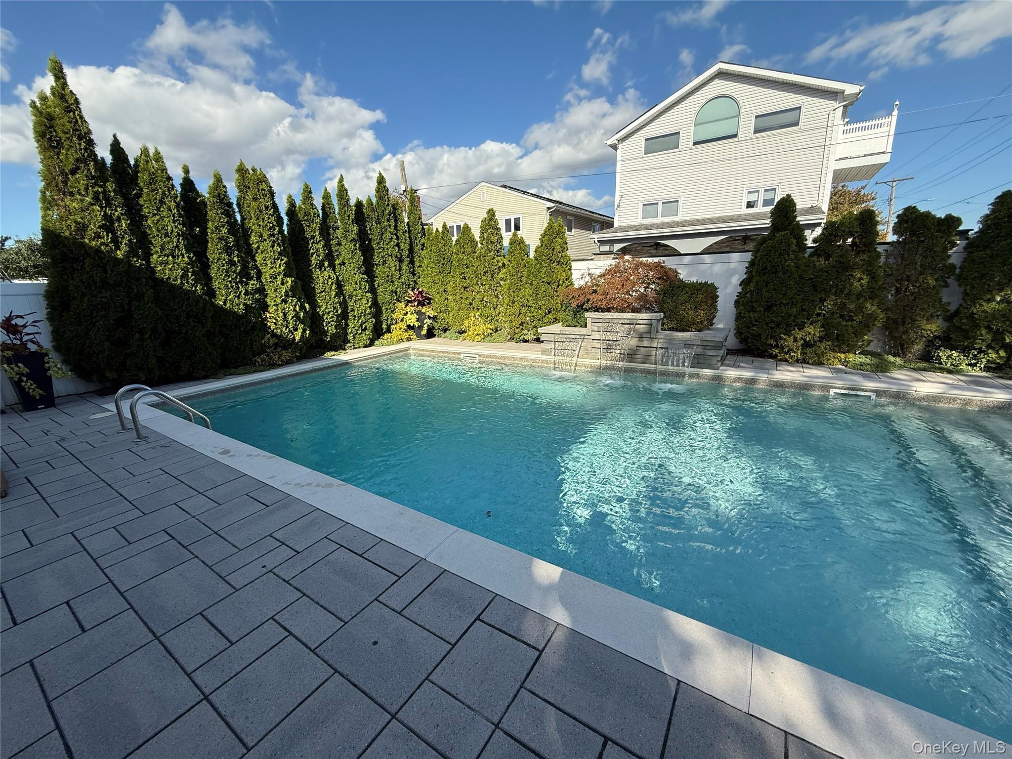 Single Family 80th Queens, NY 11414, MLS-962352-27