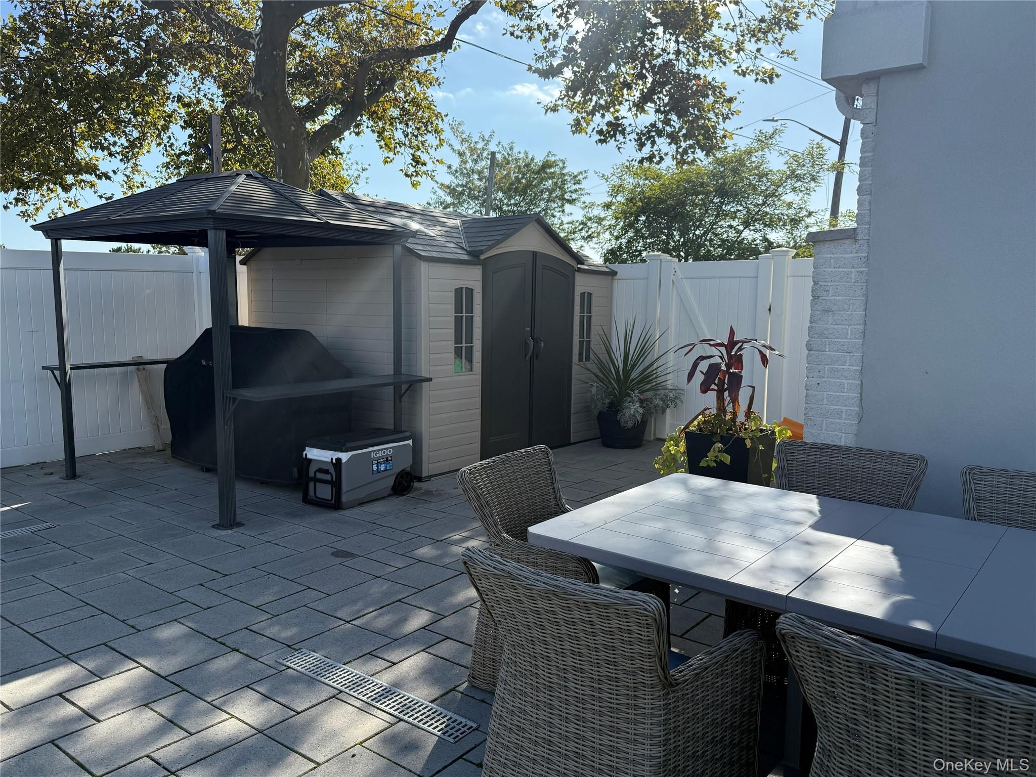 Single Family 80th Queens, NY 11414, MLS-962352-29