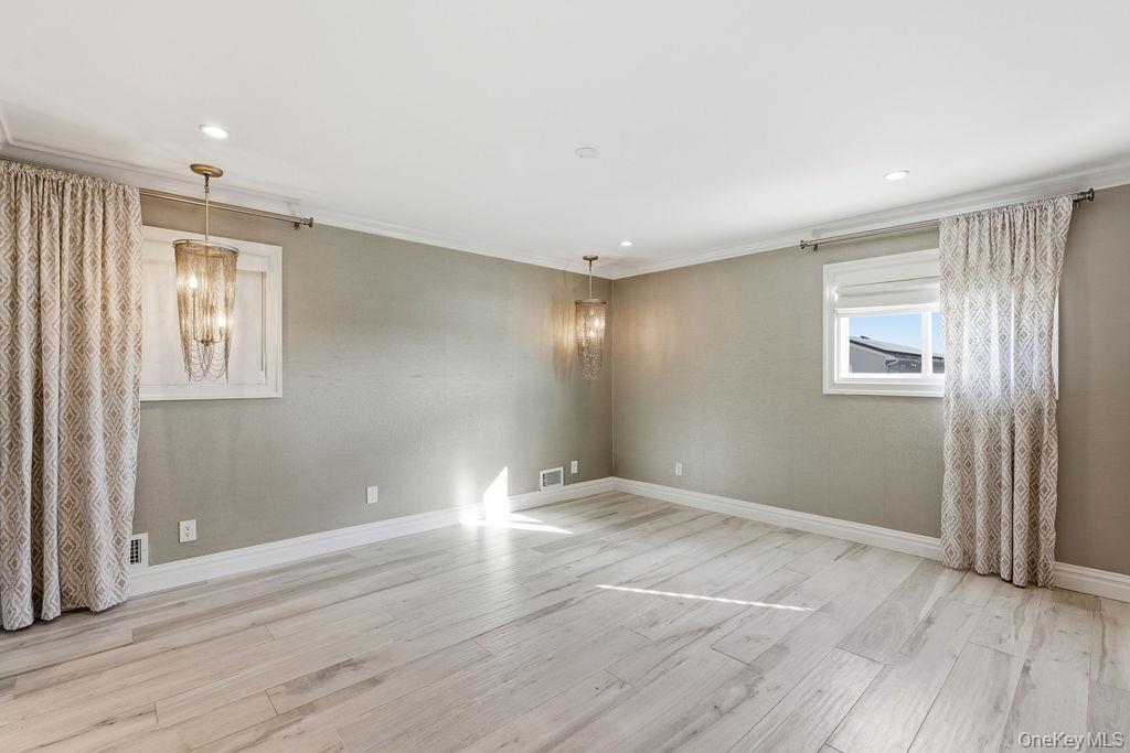 Single Family 80th Queens, NY 11414, MLS-962352-6