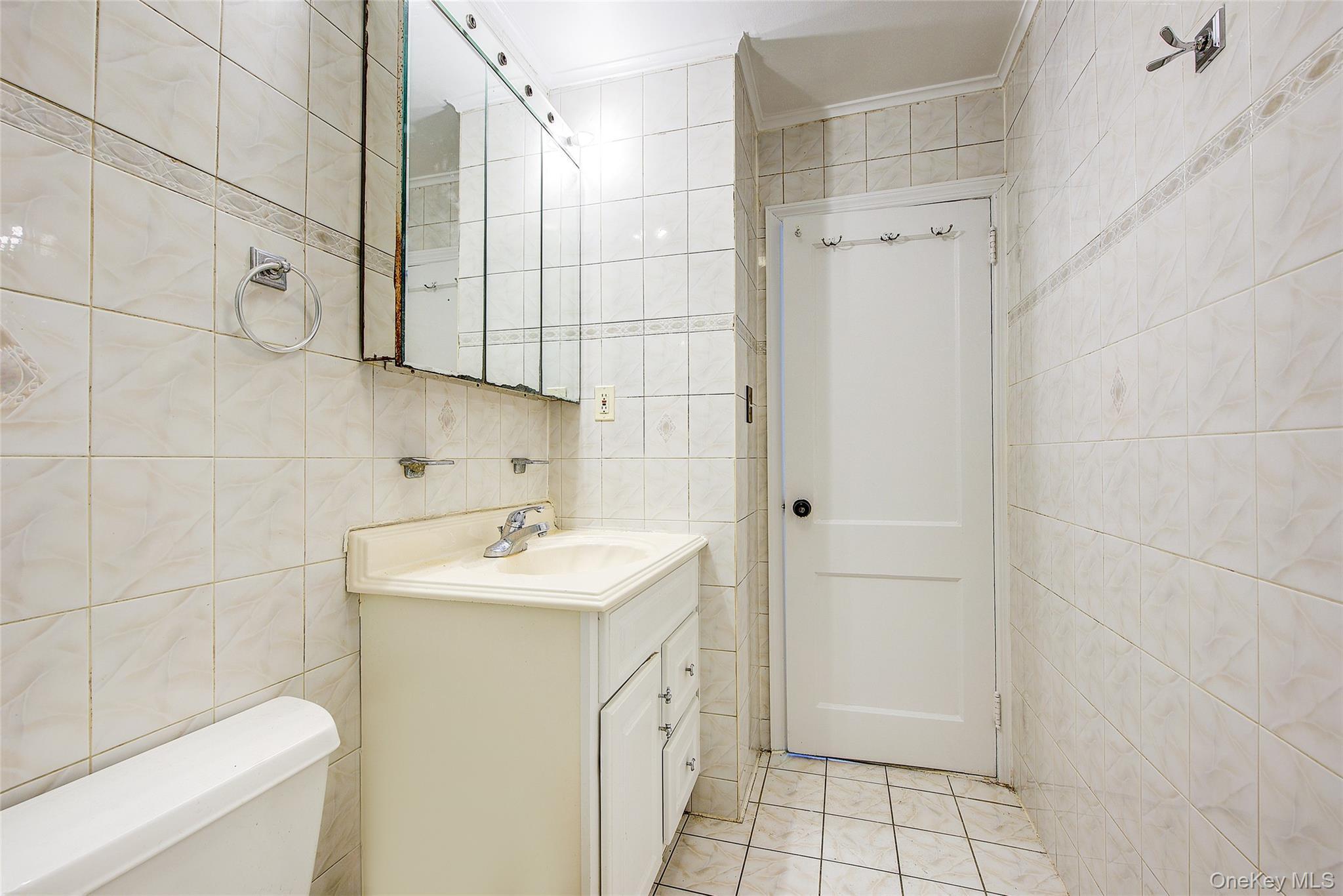 Single Family 184th  Queens, NY 11423, MLS-962364-24