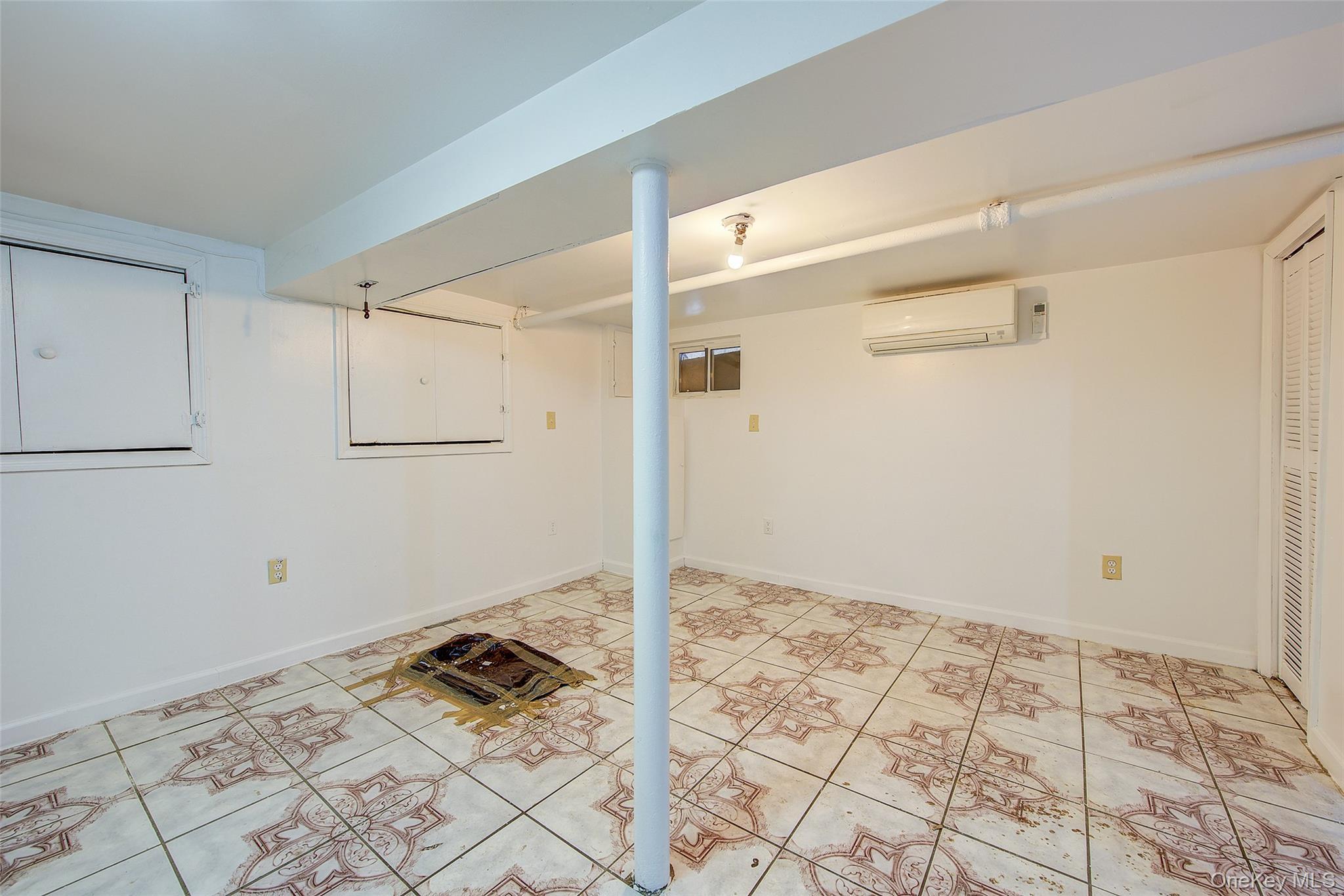 Single Family 184th  Queens, NY 11423, MLS-962364-34