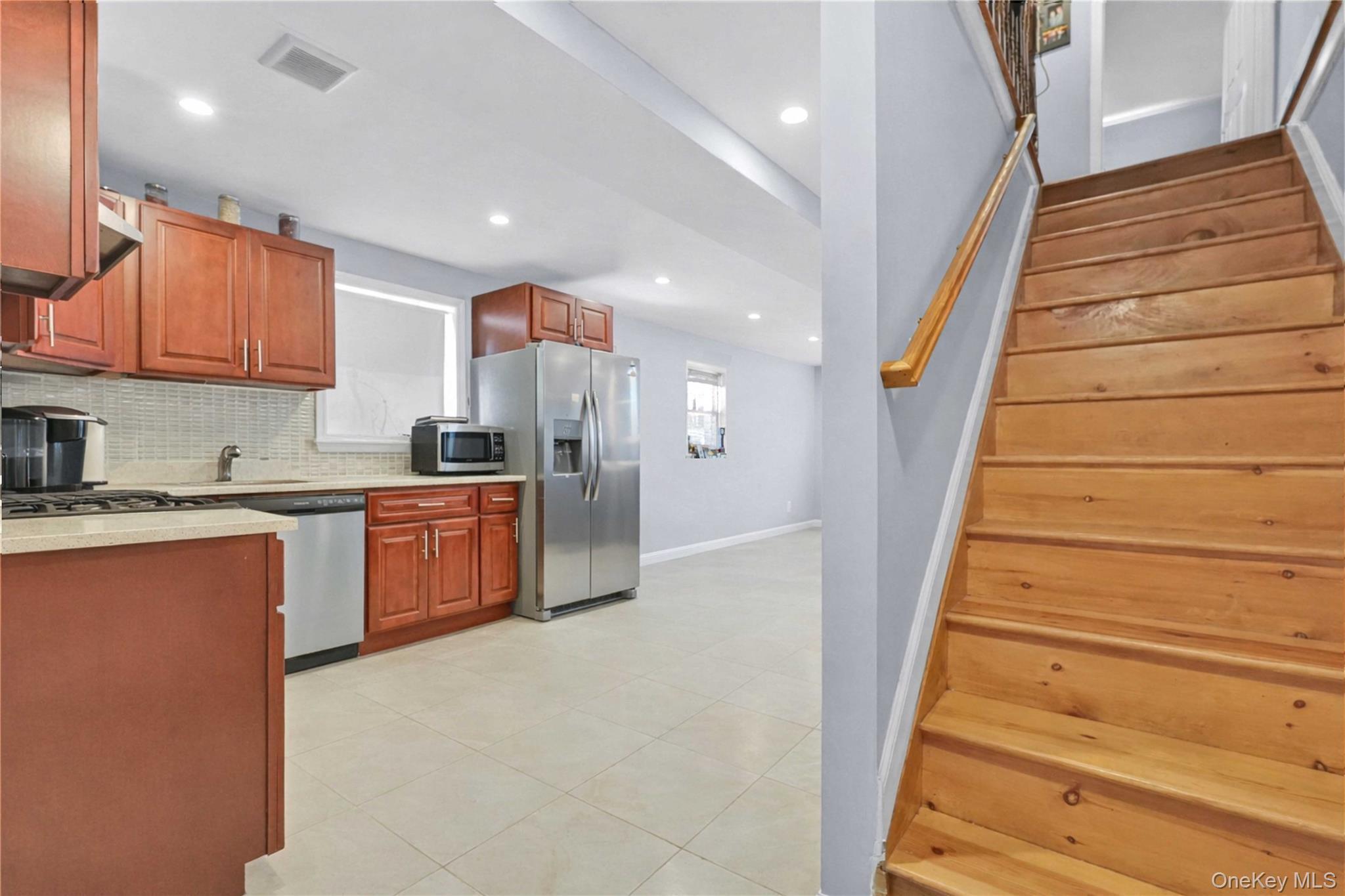 Single Family 164th  Queens, NY 11414, MLS-962374-7