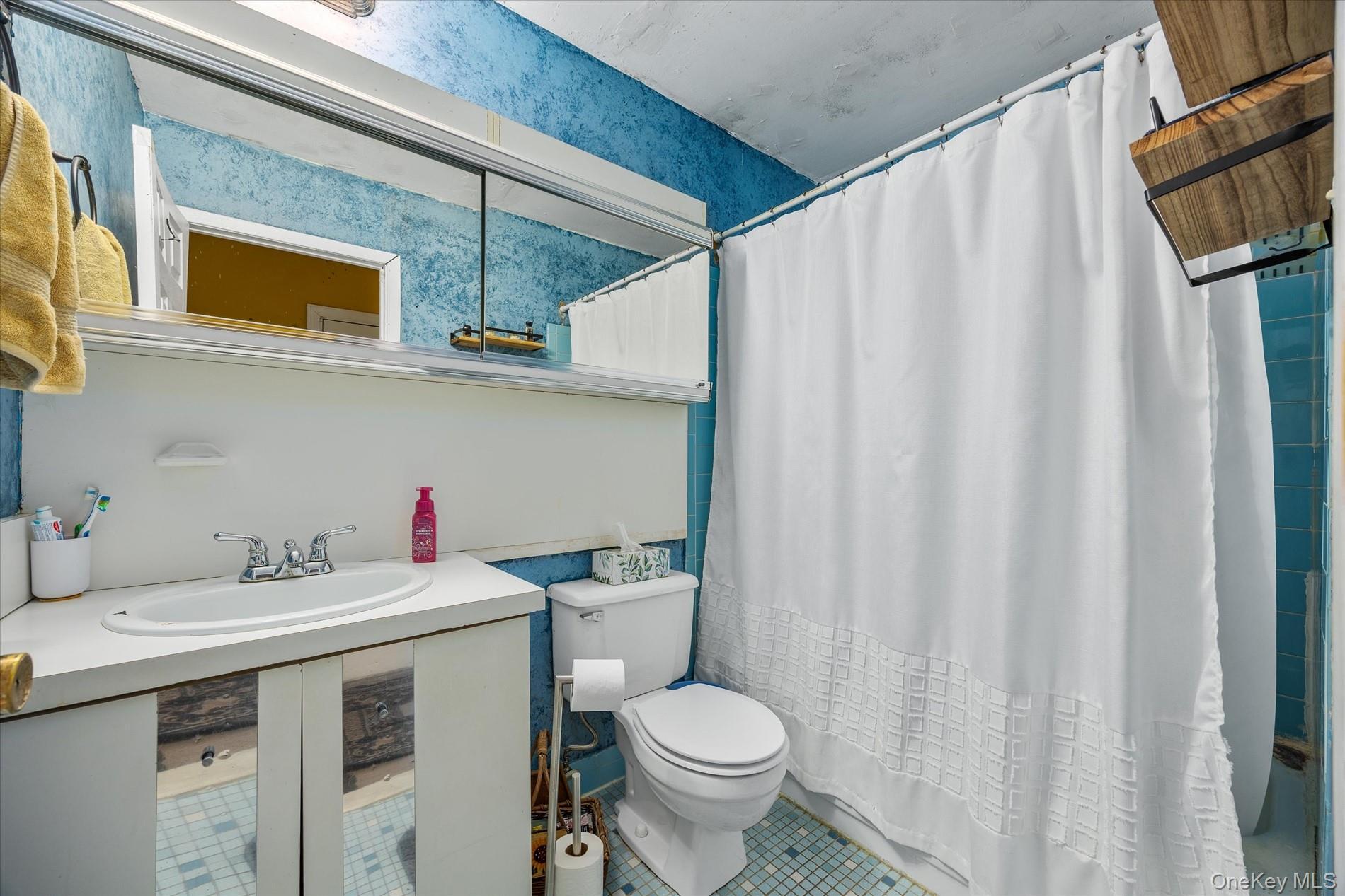 Condo 79th  Queens, NY 11414, MLS-962379-16