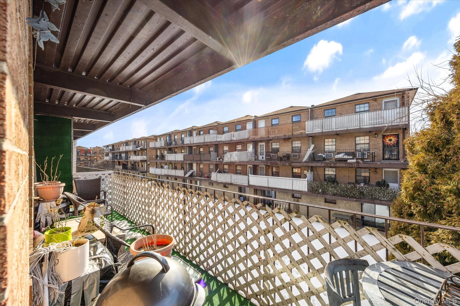 Condo 79th  Queens, NY 11414, MLS-962379-17