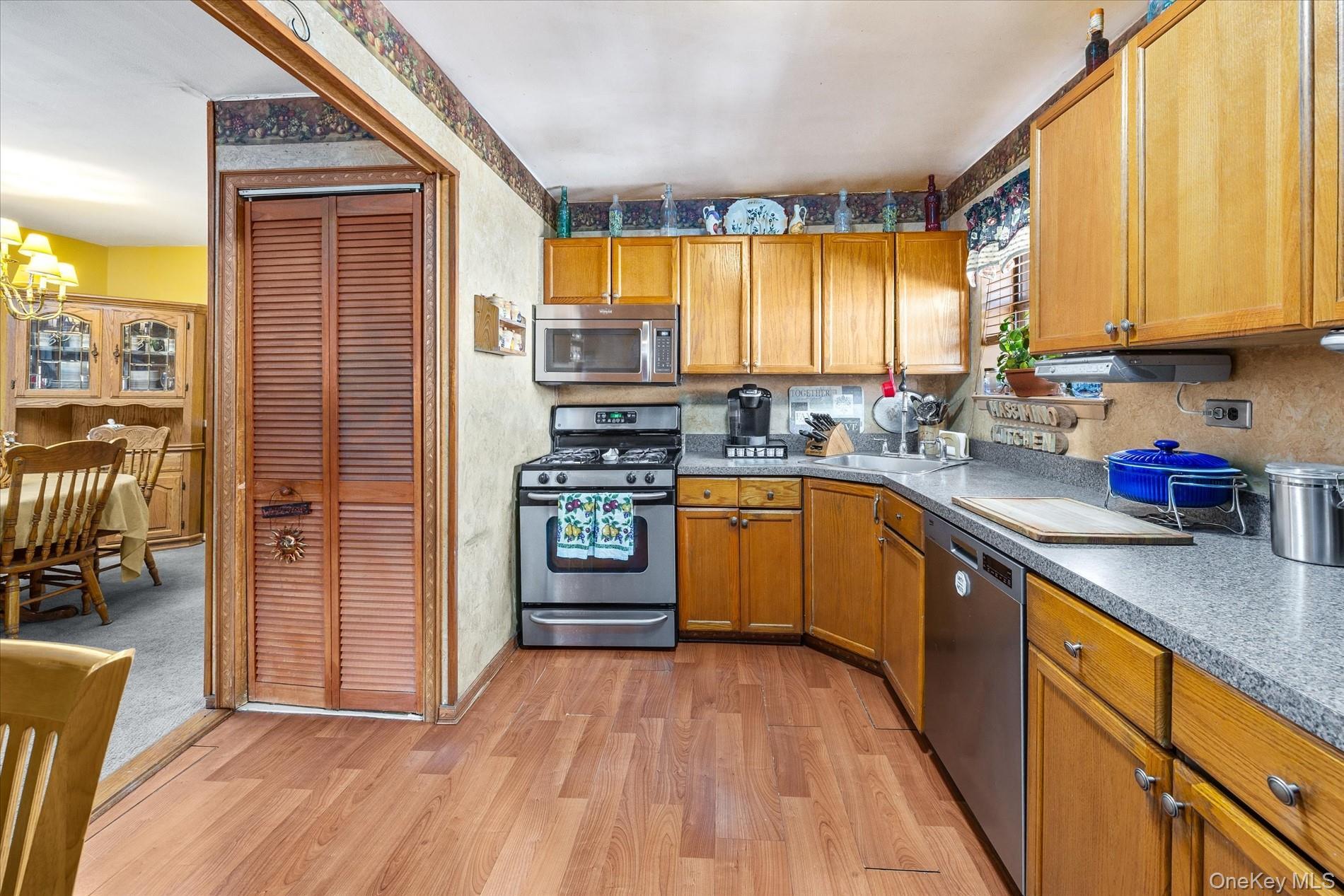 Condo 79th  Queens, NY 11414, MLS-962379-8