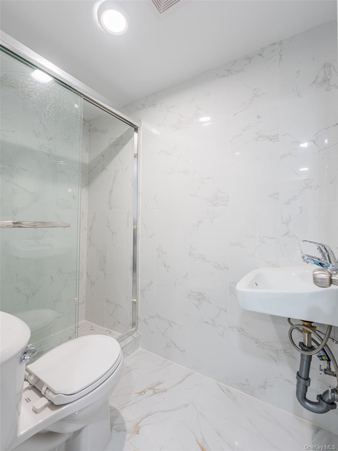 Single Family 50th  Queens, NY 11364, MLS-962381-16