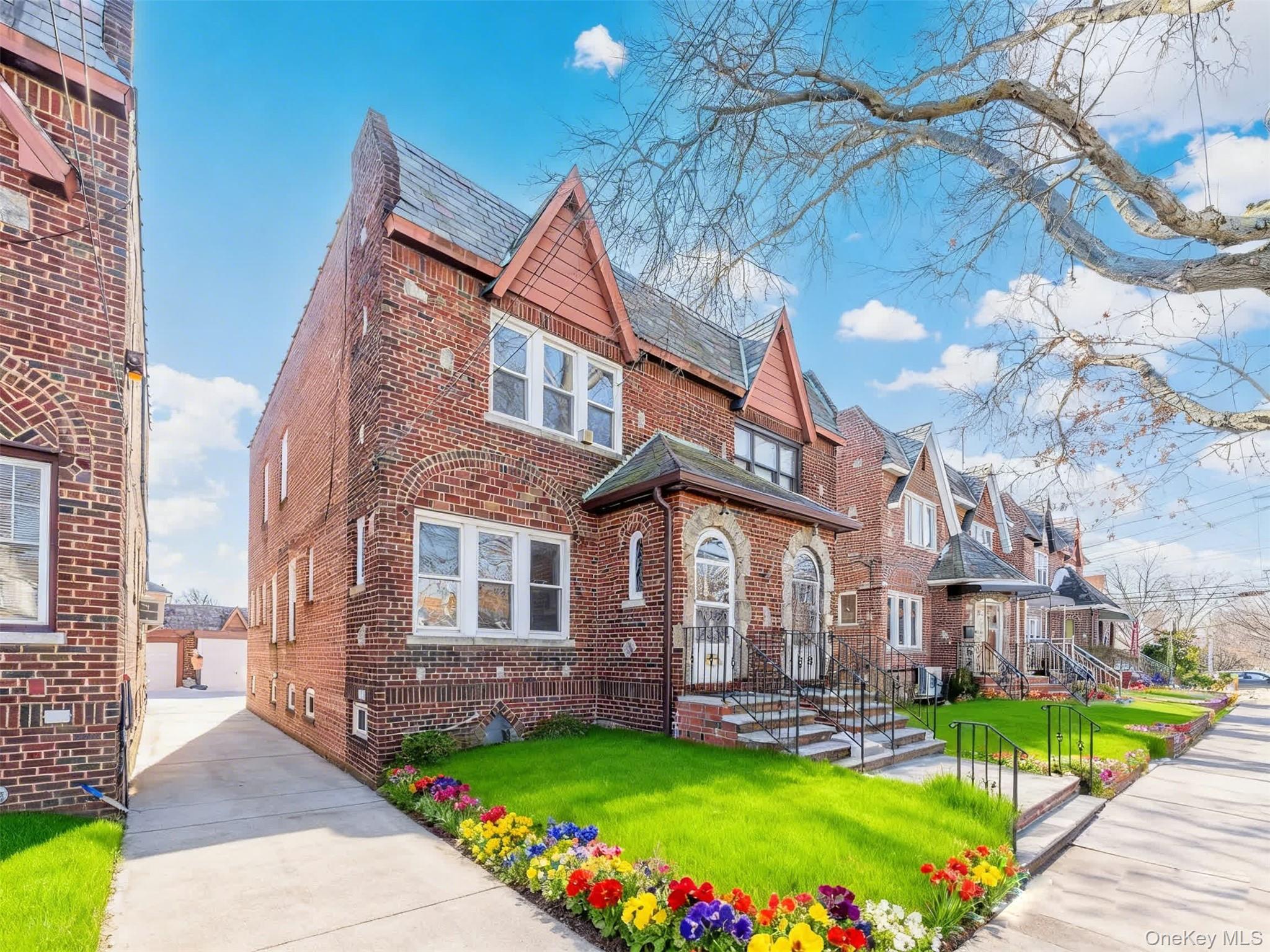 Single Family 50th  Queens, NY 11364, MLS-962381-2