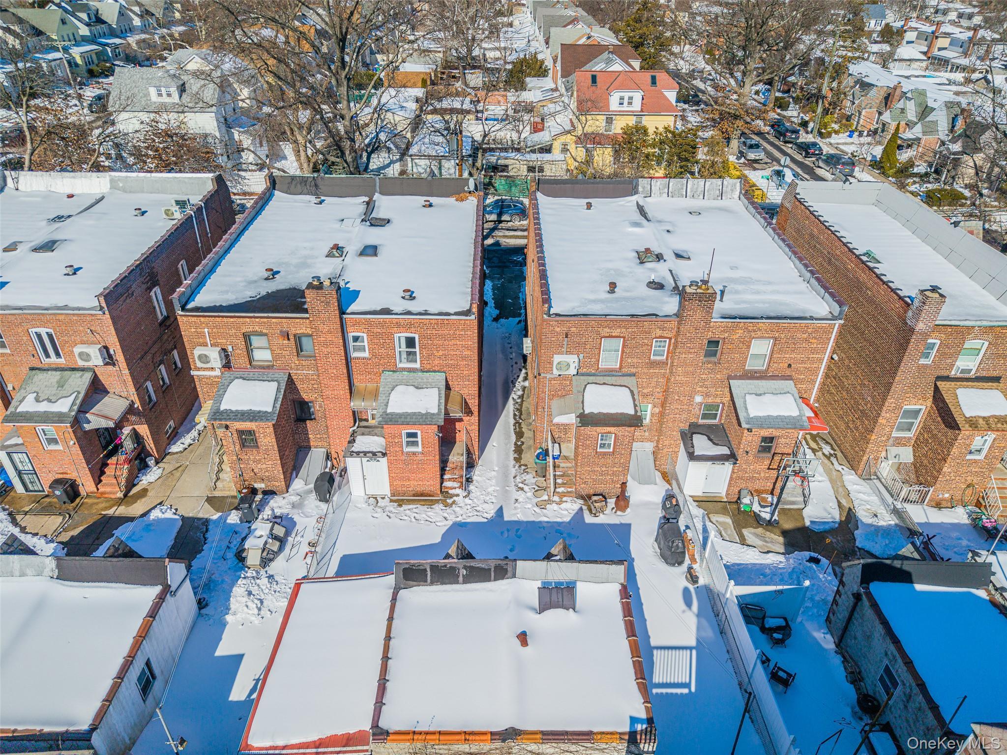 Single Family 50th  Queens, NY 11364, MLS-962381-32