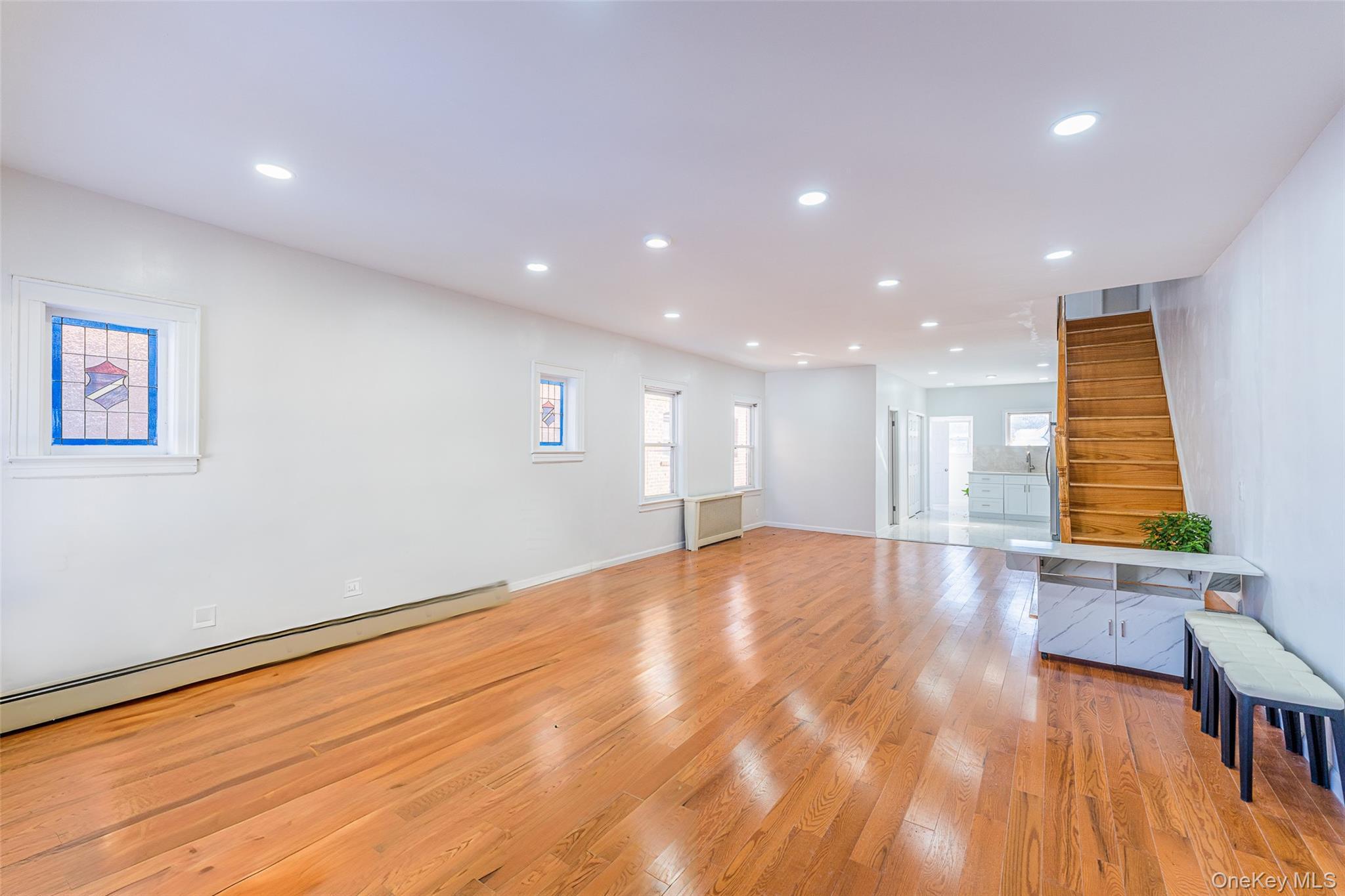 Single Family 50th  Queens, NY 11364, MLS-962381-7