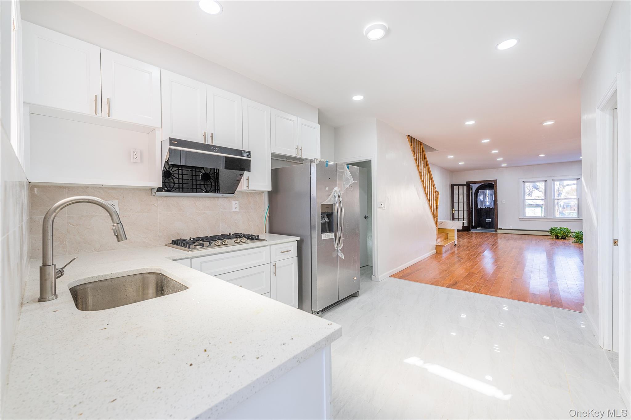 Single Family 50th  Queens, NY 11364, MLS-962381-8