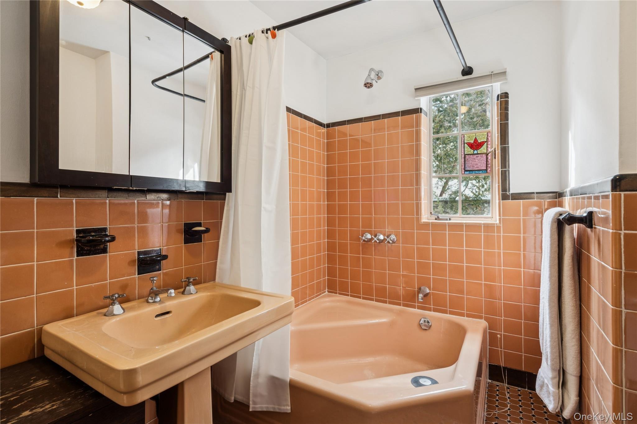 Single Family Tibbett  Bronx, NY 10471, MLS-962395-13