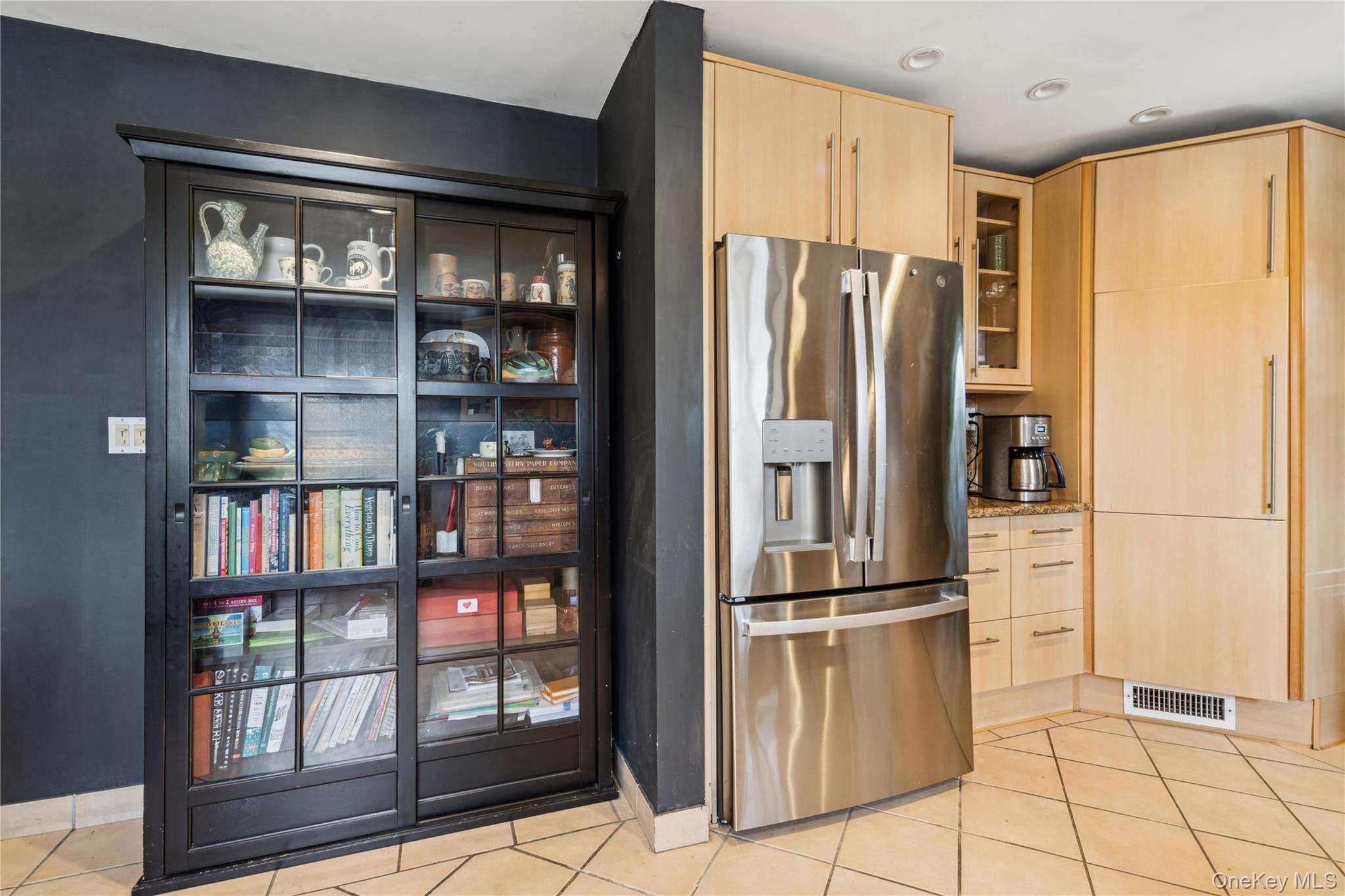 Single Family Tibbett  Bronx, NY 10471, MLS-962395-2