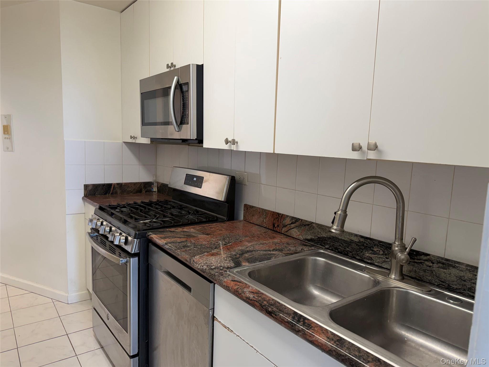 Coop Main  Queens, NY 11435, MLS-962416-6