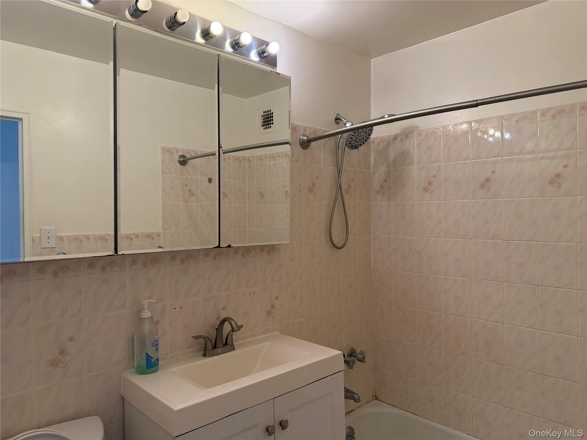 Coop Main  Queens, NY 11435, MLS-962416-9