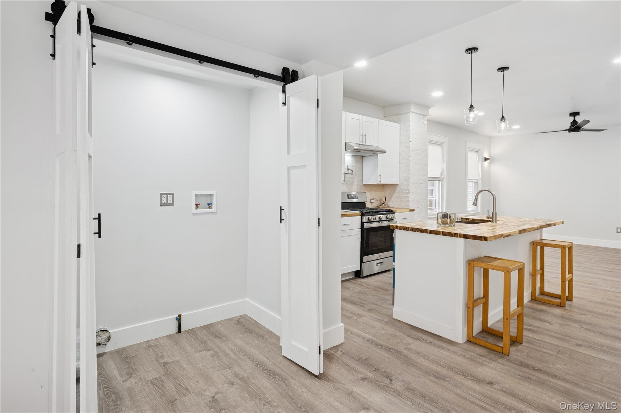 Single Family Sackett  Bronx, NY 10462, MLS-962424-10