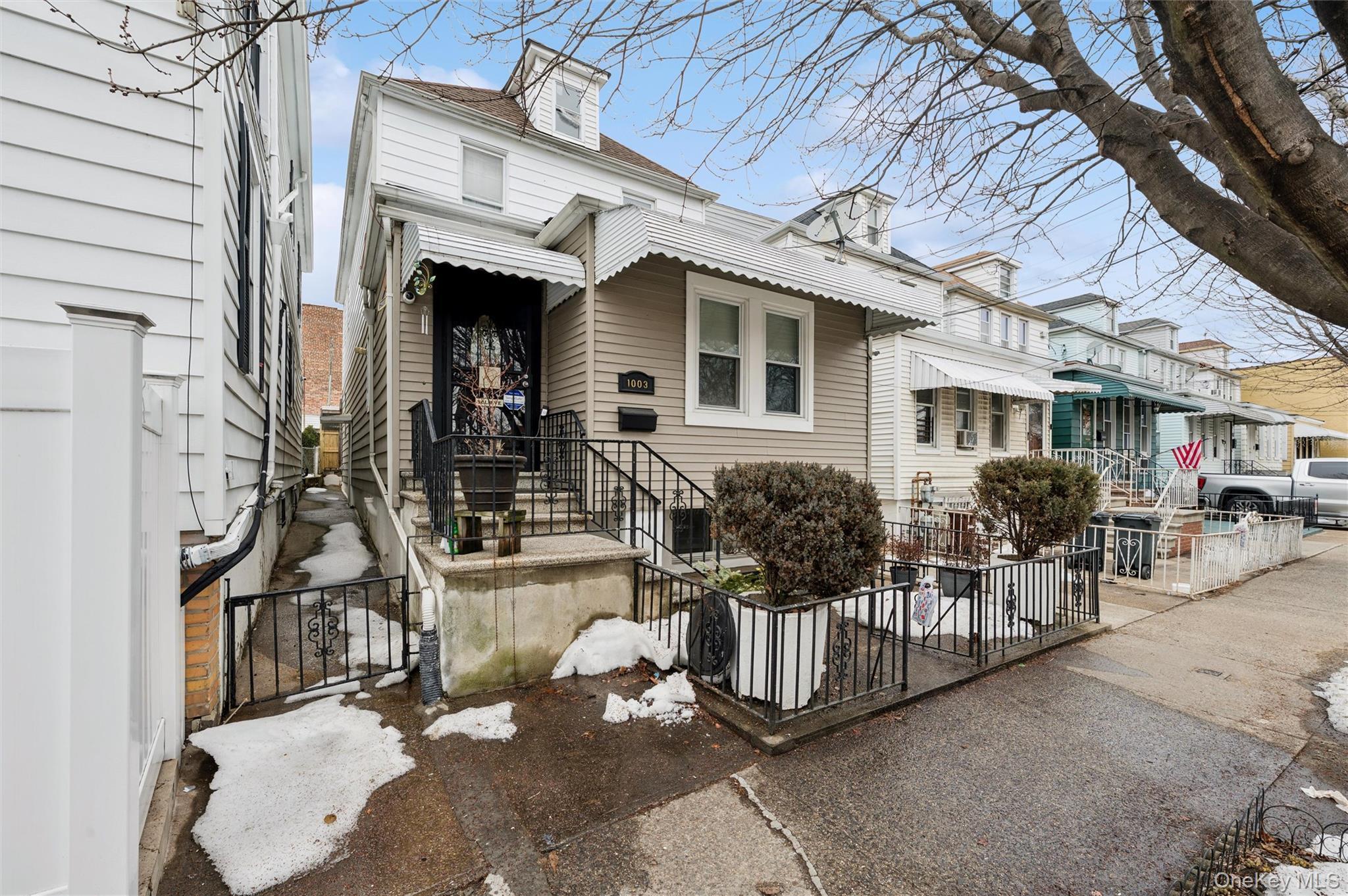 Single Family Sackett  Bronx, NY 10462, MLS-962424-3