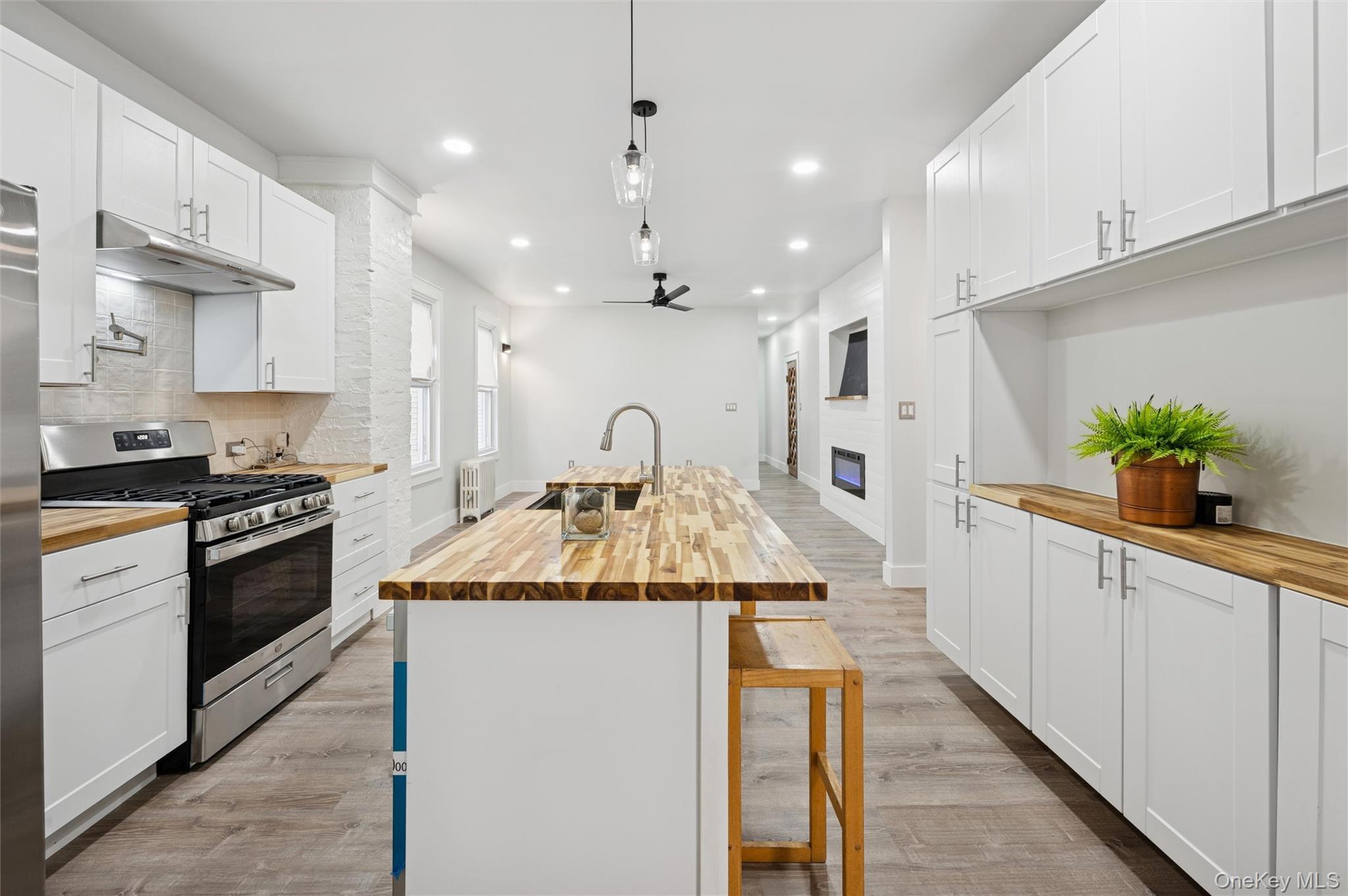 Single Family Sackett  Bronx, NY 10462, MLS-962424-9