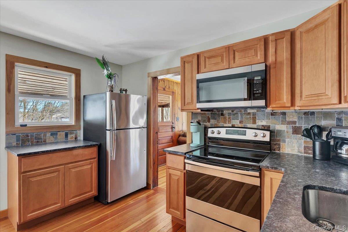 Single Family Route 9 Warren County, NY 12845, MLS-962444-23