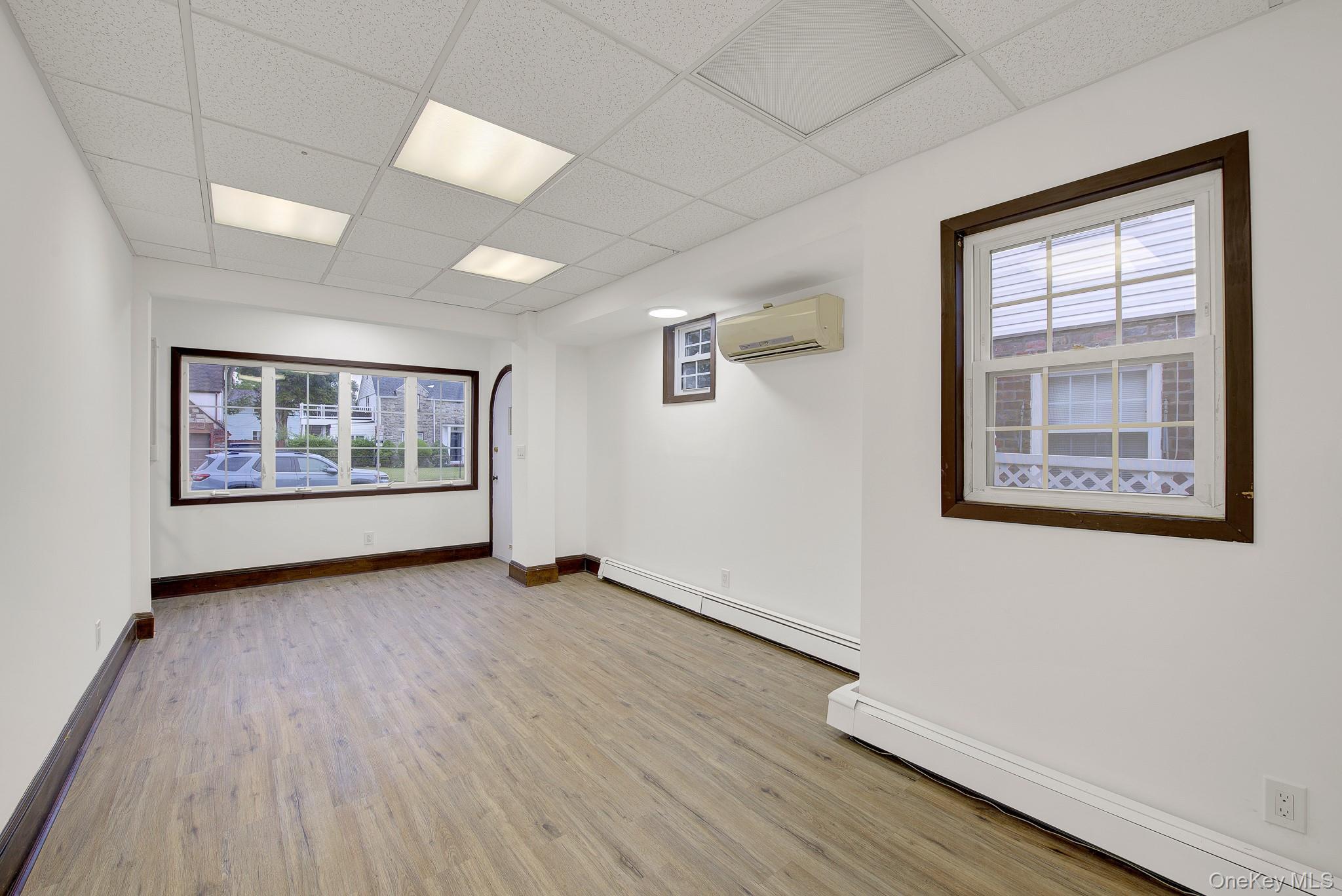 Single Family Surrey Lane  Nassau County, NY 11550, MLS-962454-5