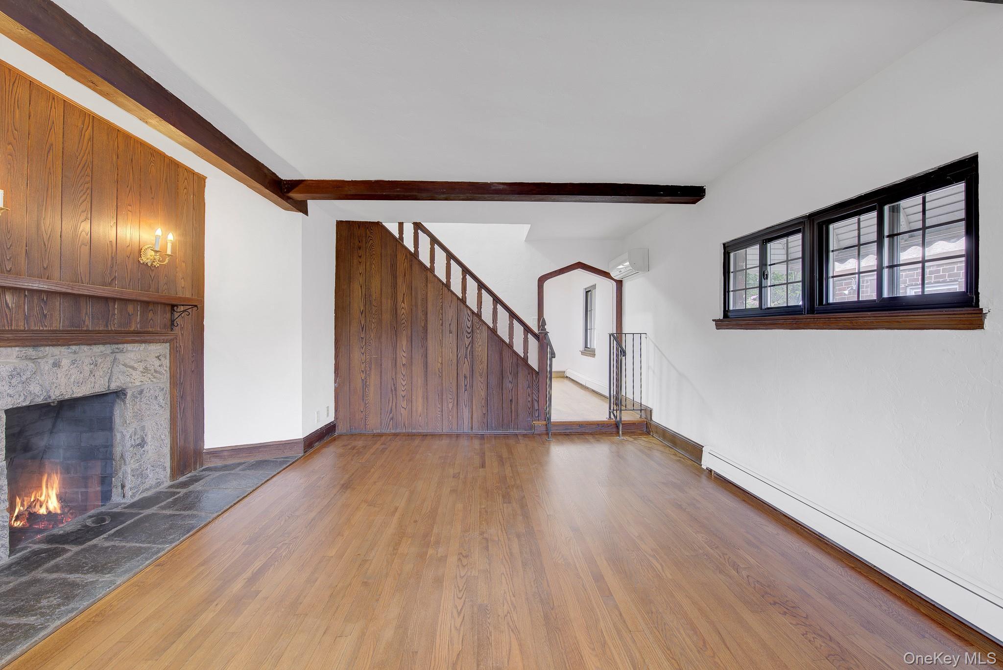 Single Family Surrey Lane  Nassau County, NY 11550, MLS-962454-8