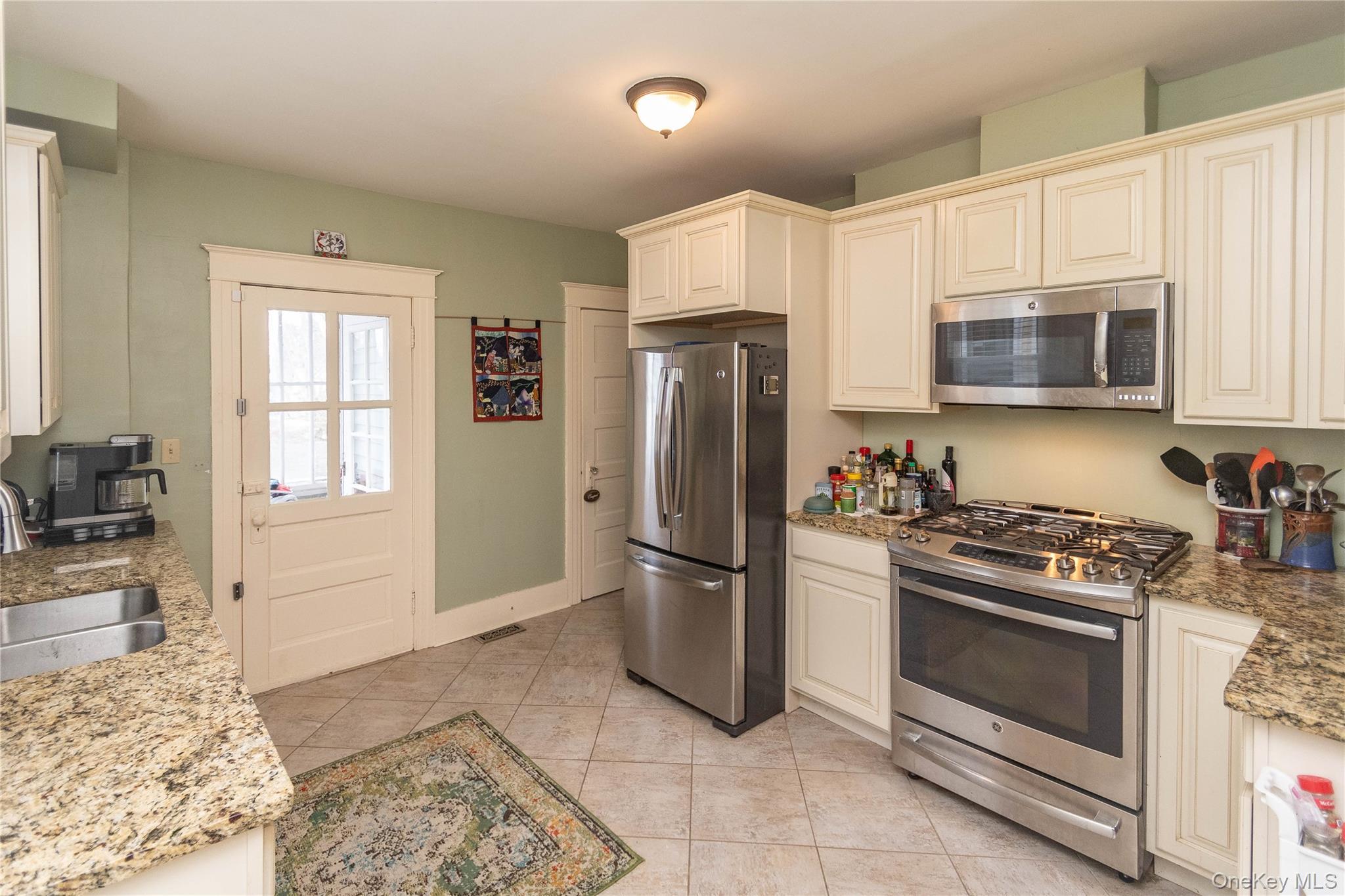 Single Family Streit Dutchess County, NY 12603, MLS-962474-16