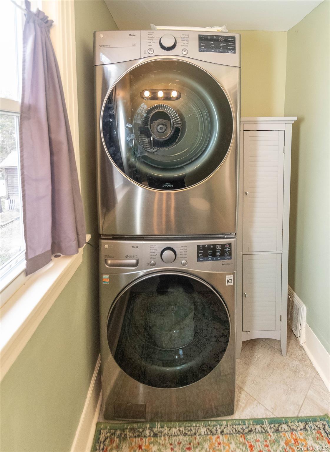 Single Family Streit Dutchess County, NY 12603, MLS-962474-22