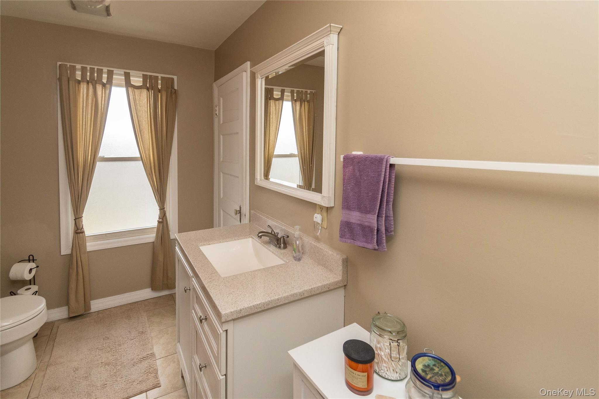 Single Family Streit Dutchess County, NY 12603, MLS-962474-31